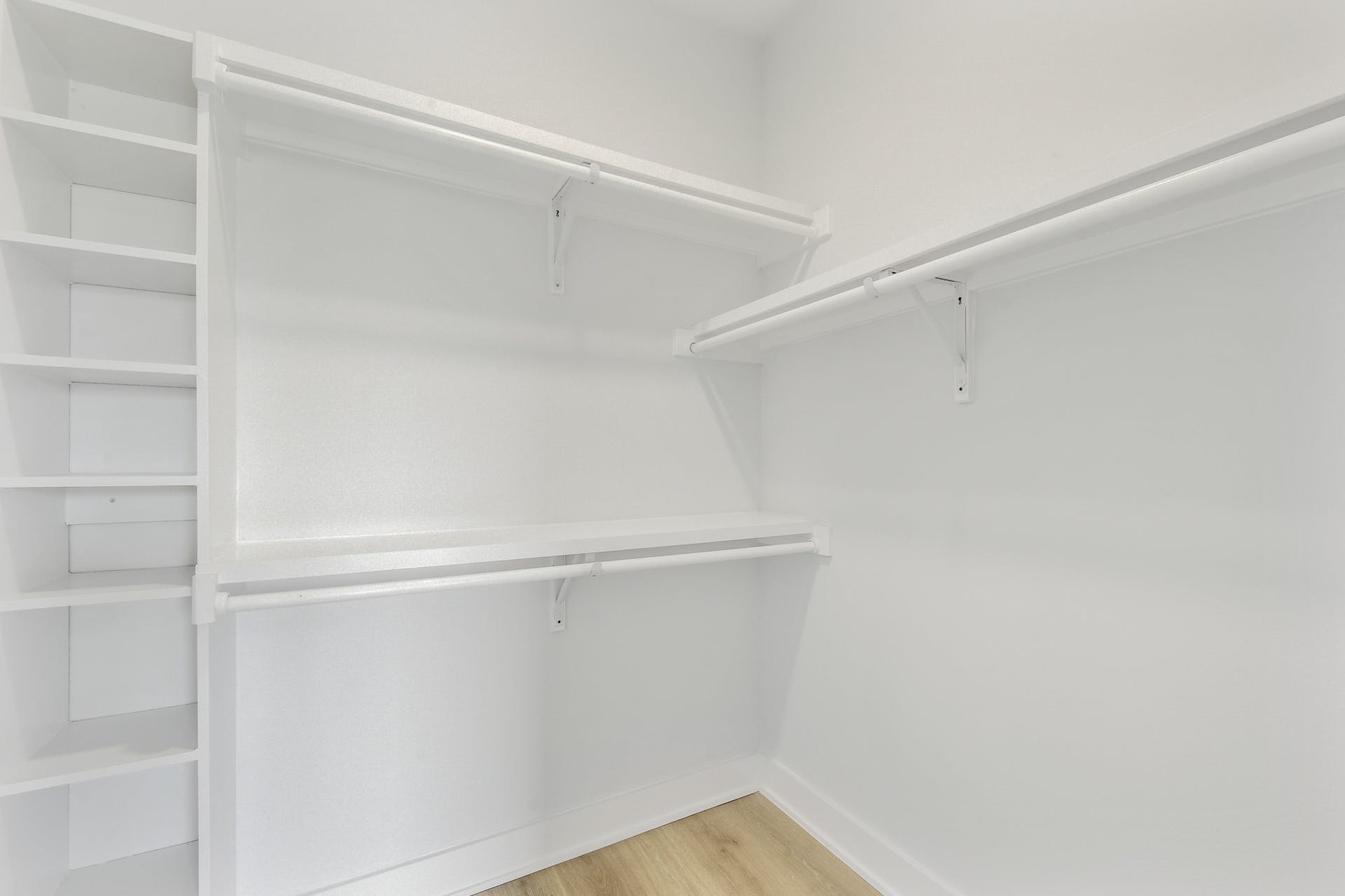 2500 Longview Street, Unit 513 Austin, TX 78705 - Photo 5 of 17 a view of an empty walk in closet