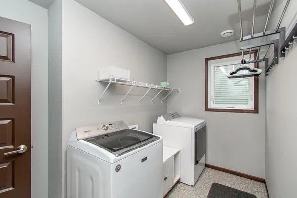 $389,500 | 789 Albert Drive West, West Fargo, ND 58078