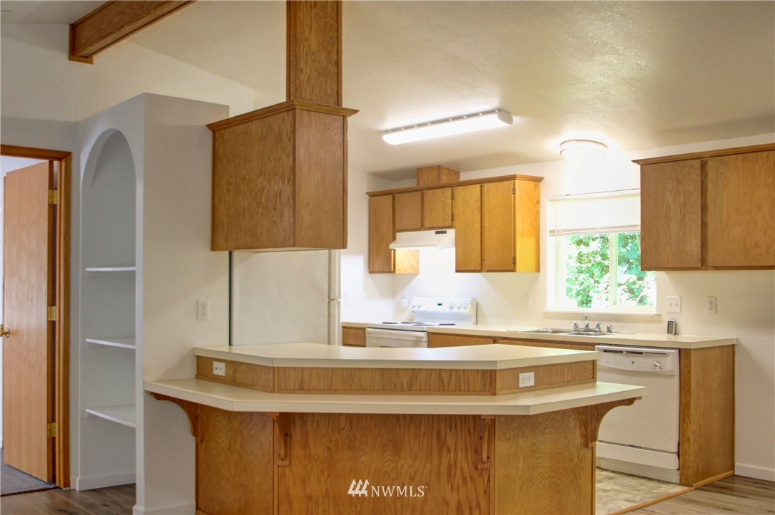 220 Thompson Road Sedro-Woolley, WA 98284 - Photo 11 of 28 Gallery Image 11