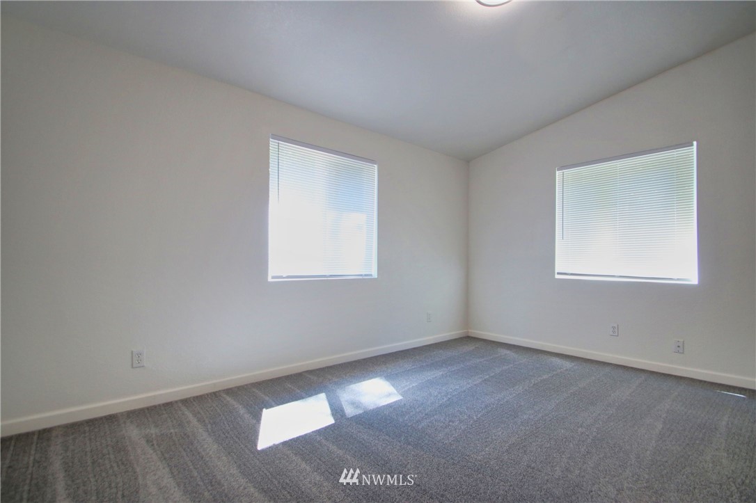 220 Thompson Road Sedro-Woolley, WA 98284 - Photo 16 of 28 Gallery Image 16