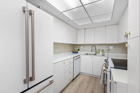 $585,000 | 3440 South Ocean Boulevard, Unit 107S, Palm Beach, FL 33480