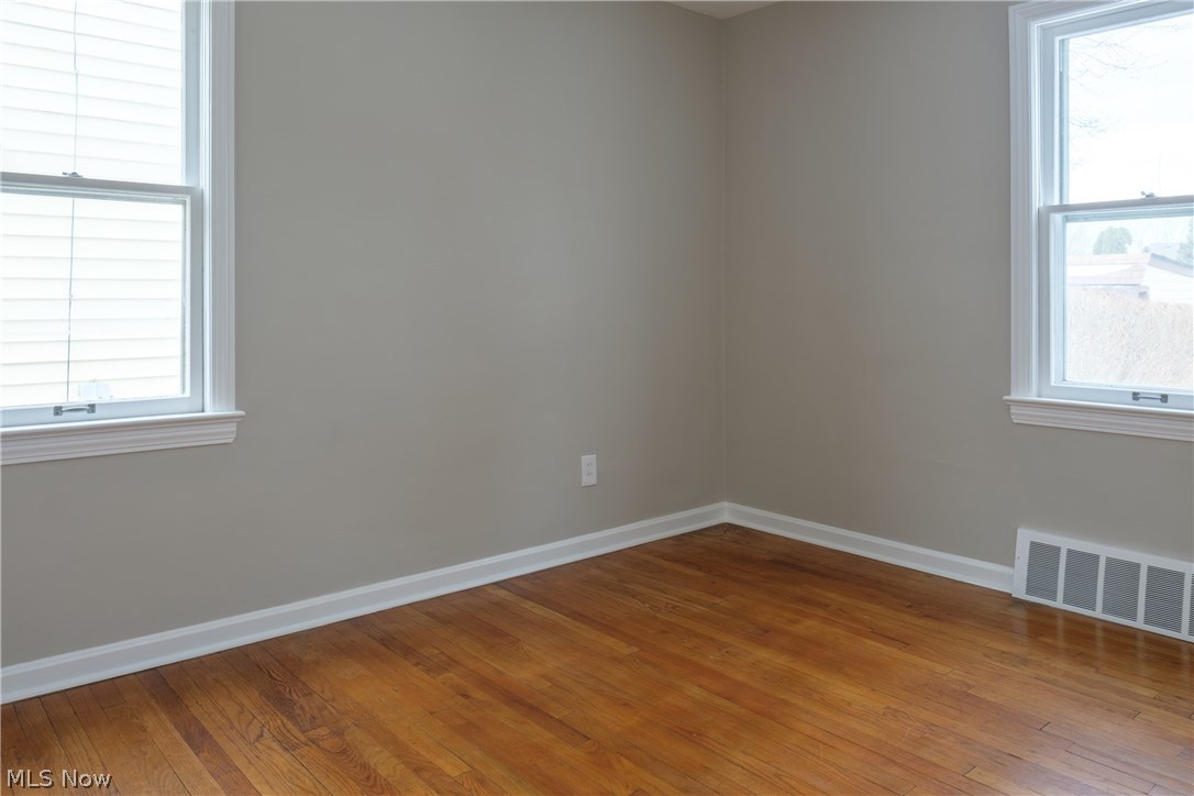 13909 Granger Road Cleveland, OH 44125 - Photo 9 of 35 Bedroom 2
