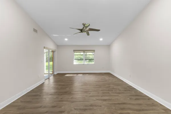 $285,000 | 9760 Summerbrook Terrace, Unit A, Boynton Beach, FL 33437