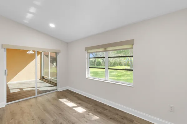 $285,000 | 9760 Summerbrook Terrace, Unit A, Boynton Beach, FL 33437