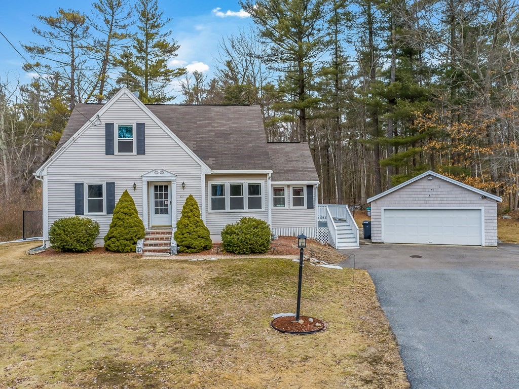 311 Dunstable Road Chelmsford, MA 01863 - Photo 1 of 41