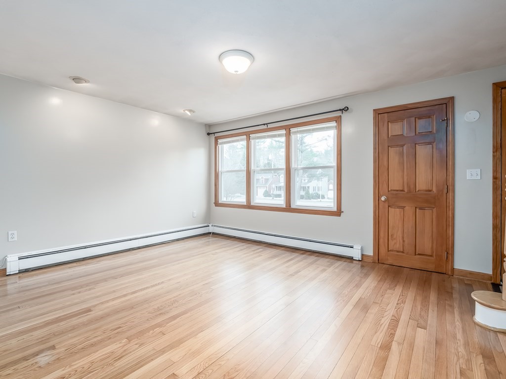 311 Dunstable Road Chelmsford, MA 01863 - Photo 12 of 41