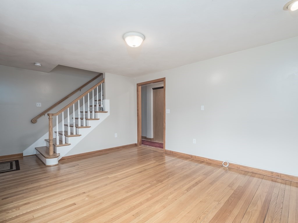311 Dunstable Road Chelmsford, MA 01863 - Photo 13 of 41