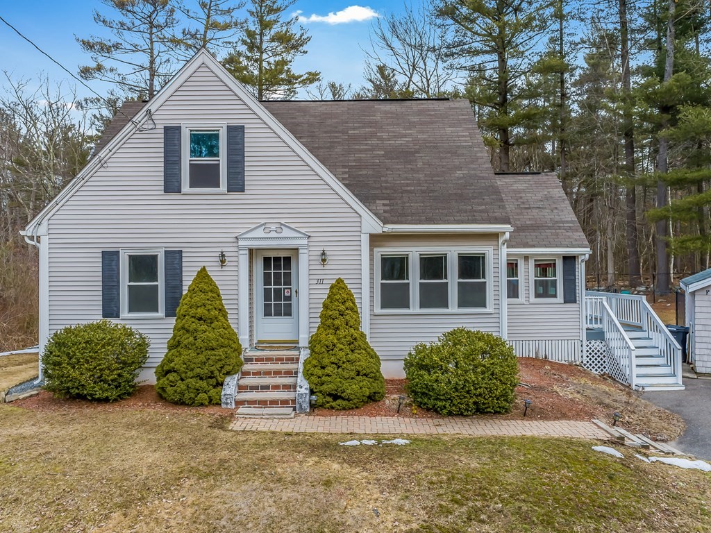 311 Dunstable Road Chelmsford, MA 01863 - Photo 2 of 41
