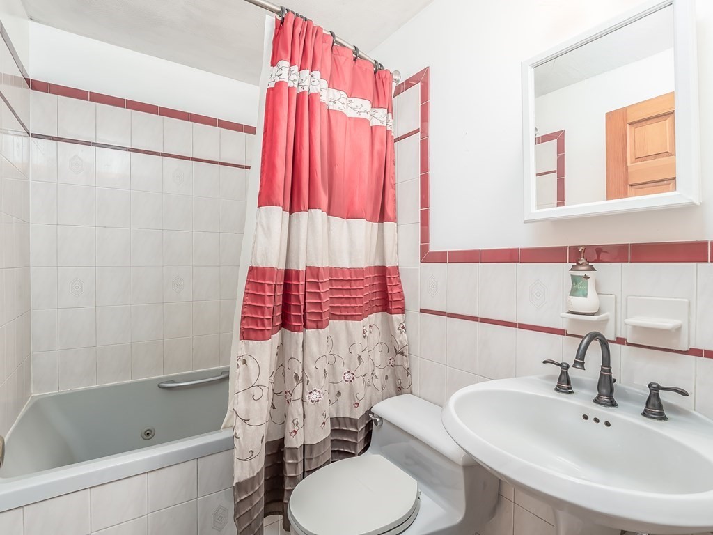 311 Dunstable Road Chelmsford, MA 01863 - Photo 21 of 41