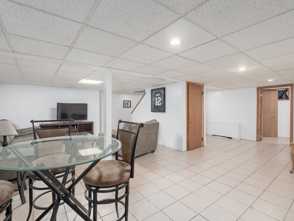 311 Dunstable Road Chelmsford, MA 01863 - Photo 27 of 41