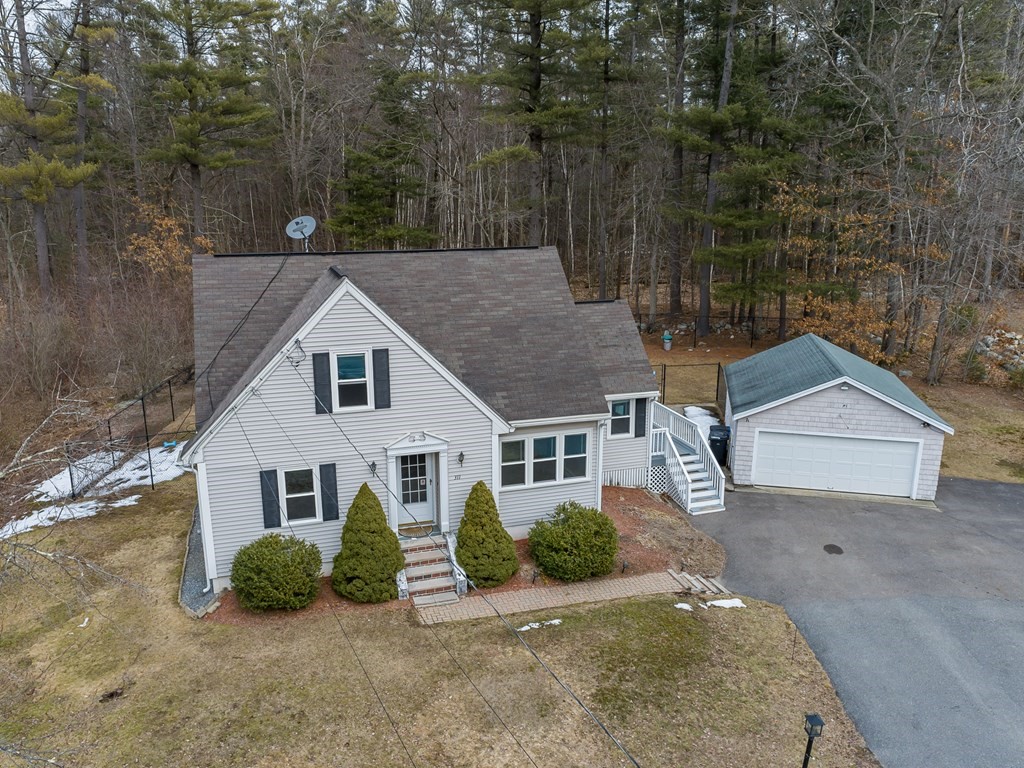 311 Dunstable Road Chelmsford, MA 01863 - Photo 3 of 41
