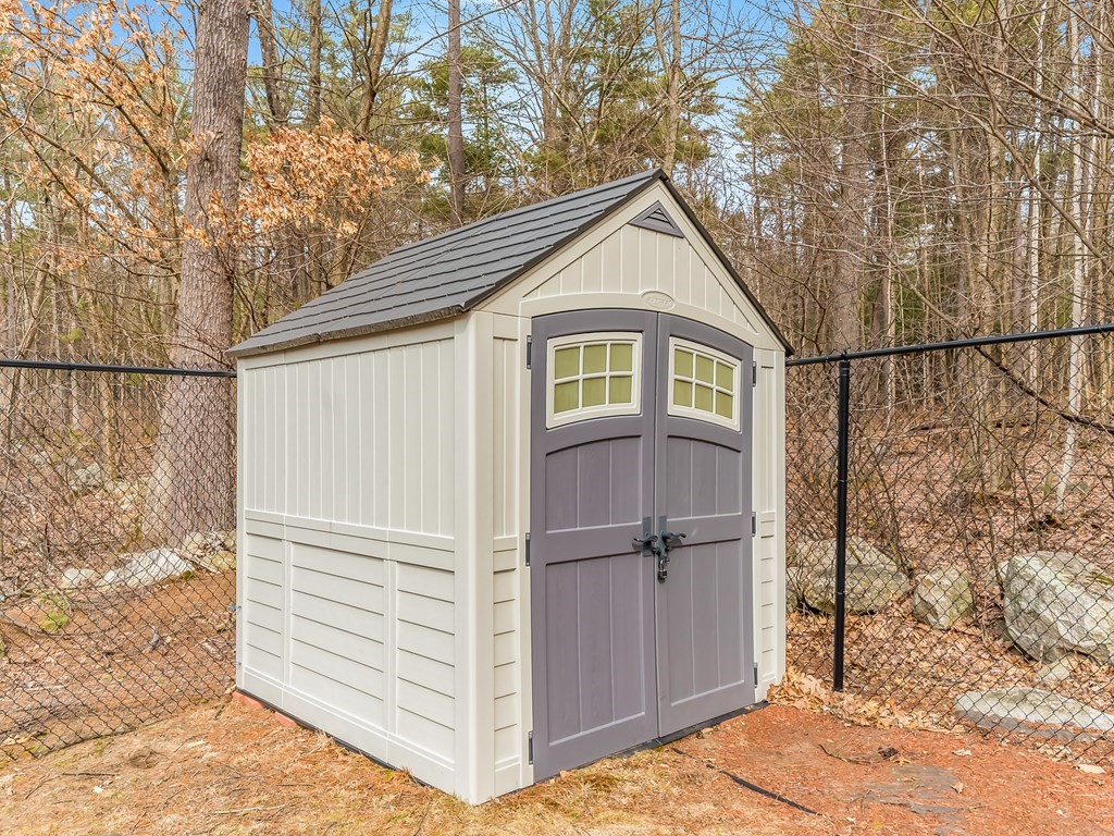 311 Dunstable Road Chelmsford, MA 01863 - Photo 32 of 41