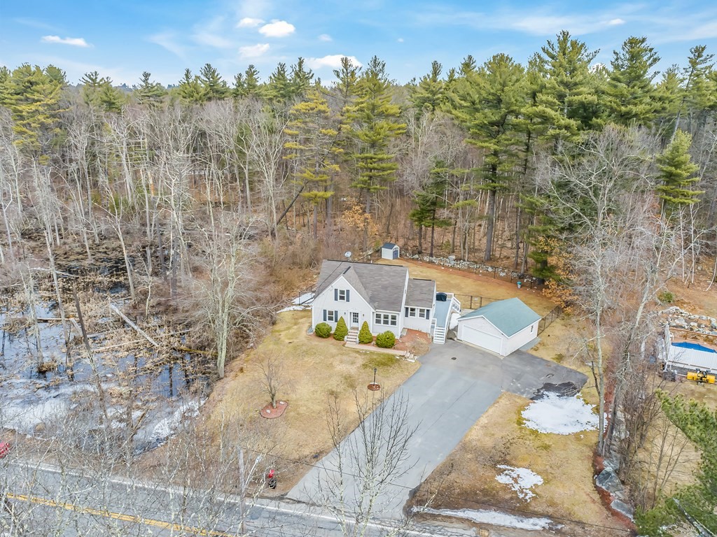 311 Dunstable Road Chelmsford, MA 01863 - Photo 4 of 41