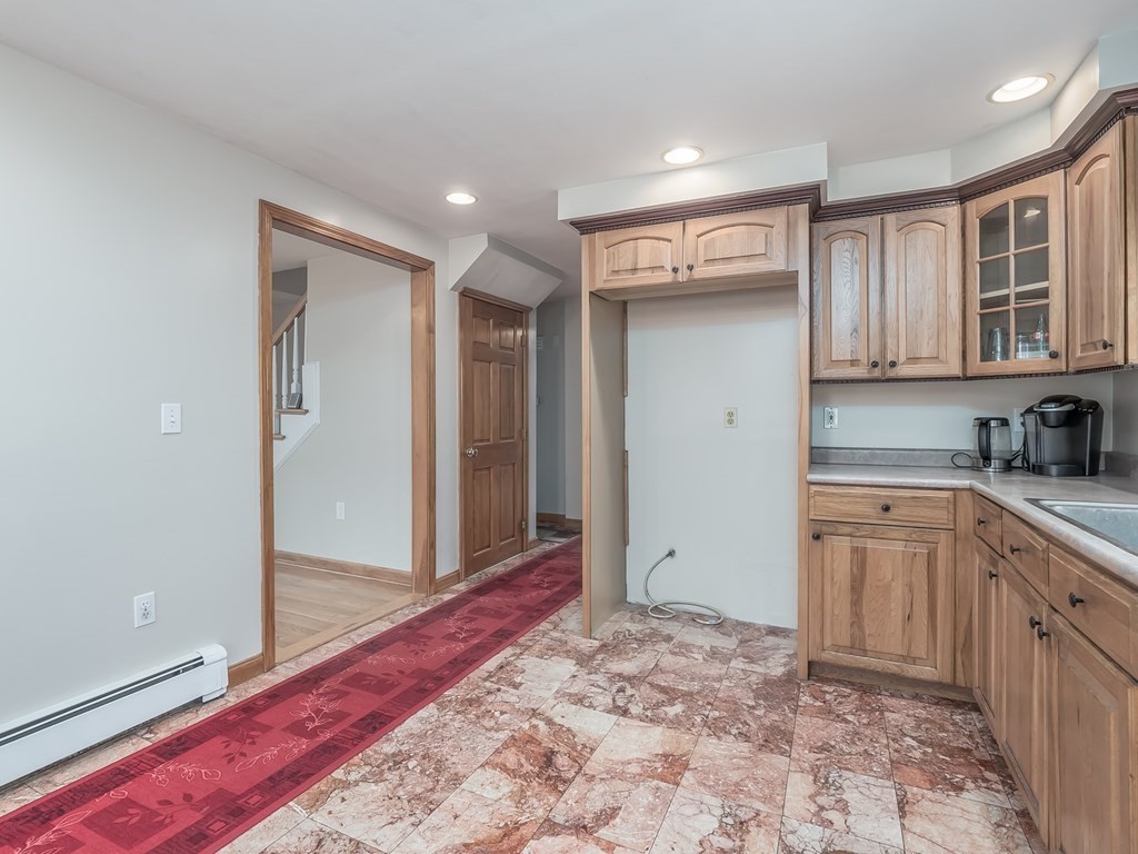 311 Dunstable Road Chelmsford, MA 01863 - Photo 10 of 41