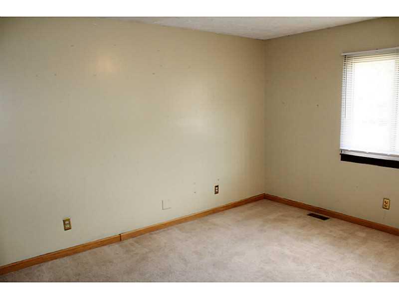 1734 Brer Rabbit Drive Greenwood, IN 46143 - Photo 14 of 21 Gallery Image 14