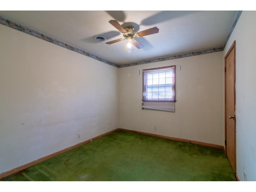 204 Springdale Road Bristol, TN 37620 - Photo 9 of 13 Photo 9