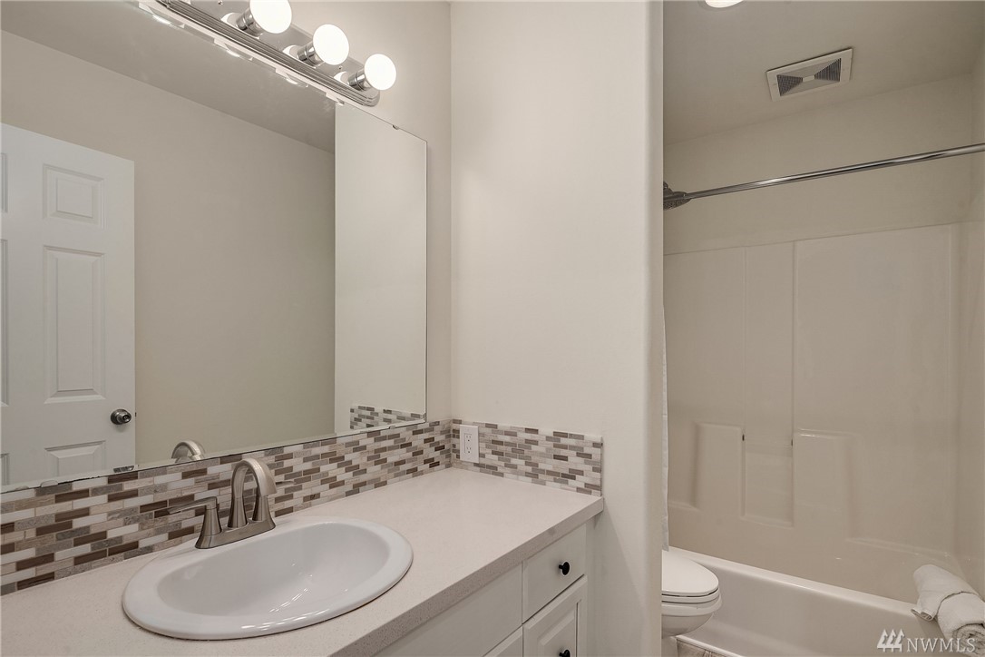 20632 West Richmond Road Bothell, WA 98021 - Photo 29 of 37