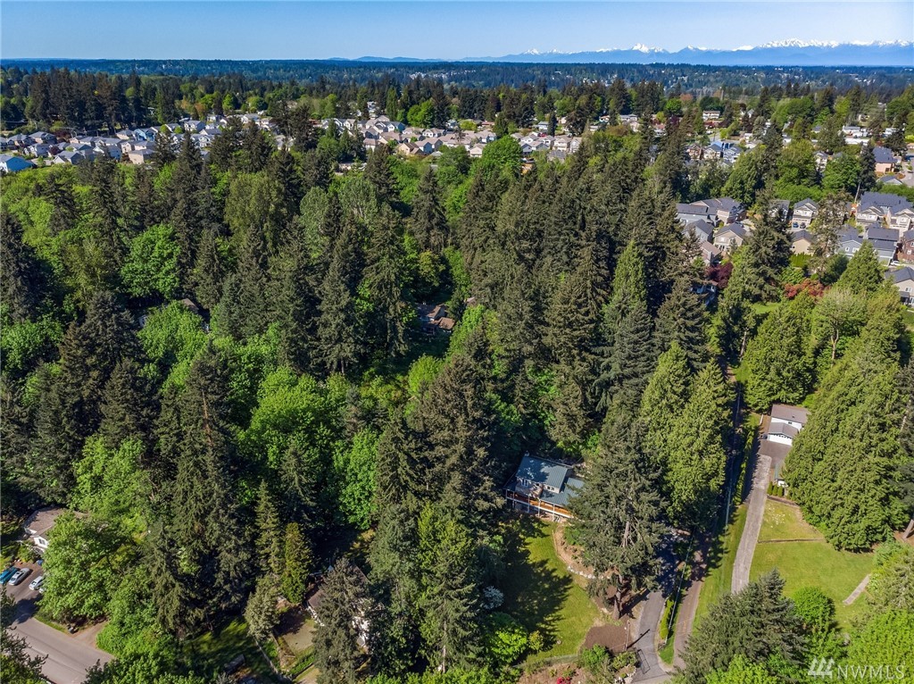 20632 West Richmond Road Bothell, WA 98021 - Photo 7 of 37