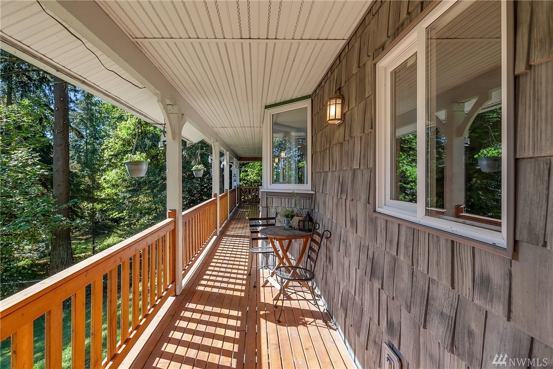 20632 West Richmond Road Bothell, WA 98021 - Photo 9 of 37