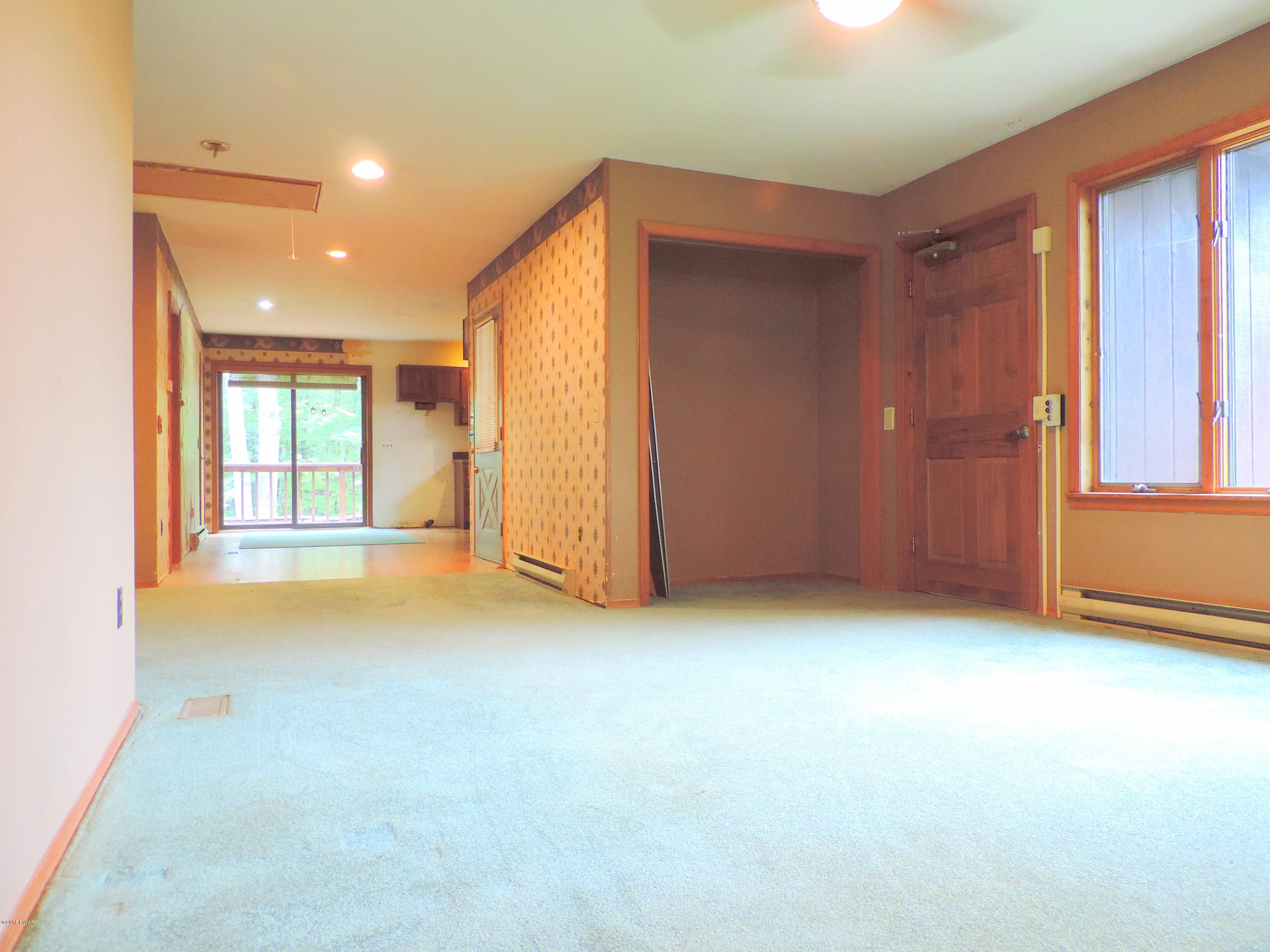 124 Kleinhans Road Hawley, PA 18428 - Photo 7 of 40