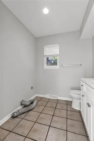 $270,000 | 841 Northwest 69th Place, Kansas City, MO 64118