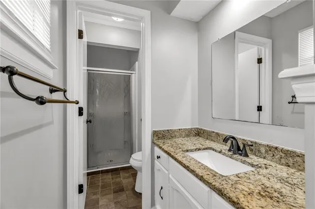 $270,000 | 841 Northwest 69th Place, Kansas City, MO 64118