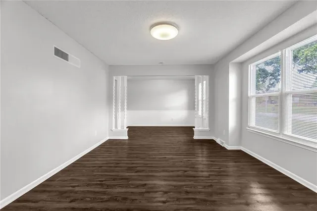 $270,000 | 841 Northwest 69th Place, Kansas City, MO 64118