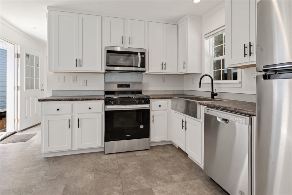 103 Newbury Street, Unit 3 Danvers, MA 01923 - Photo 18 of 40