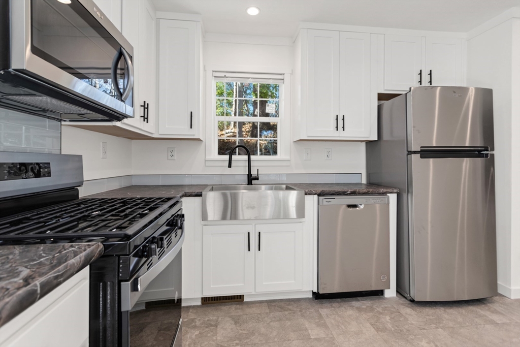 103 Newbury Street, Unit 3 Danvers, MA 01923 - Photo 19 of 40