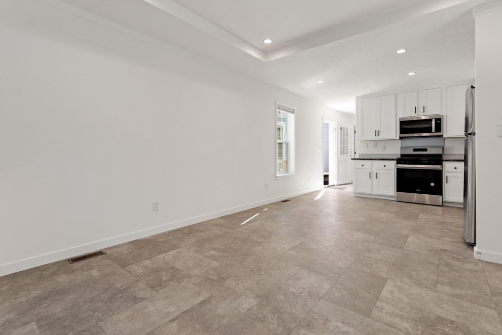 103 Newbury Street, Unit 3 Danvers, MA 01923 - Photo 20 of 40