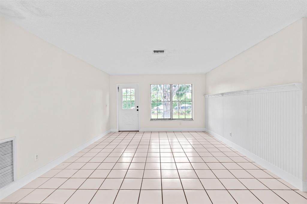 4700 Southwest 199th Avenue Southwest Ranches, FL 33332 - Photo 15 of 49