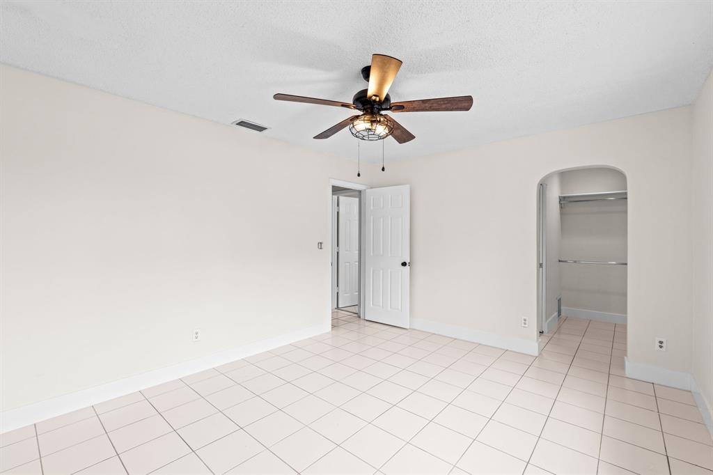 4700 Southwest 199th Avenue Southwest Ranches, FL 33332 - Photo 19 of 49