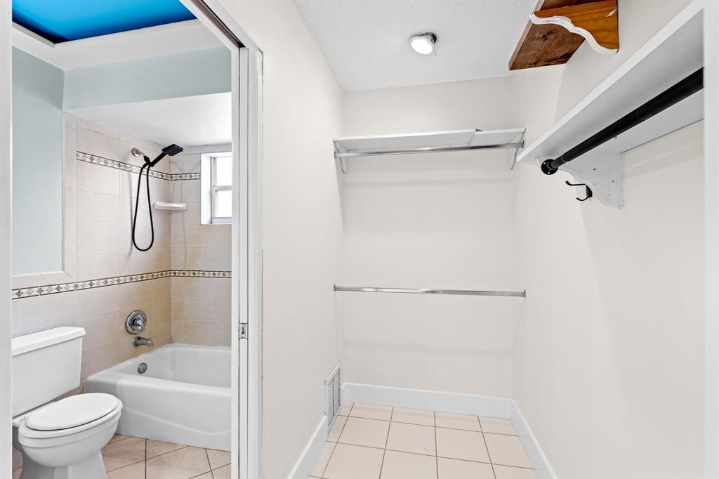 4700 Southwest 199th Avenue Southwest Ranches, FL 33332 - Photo 20 of 49