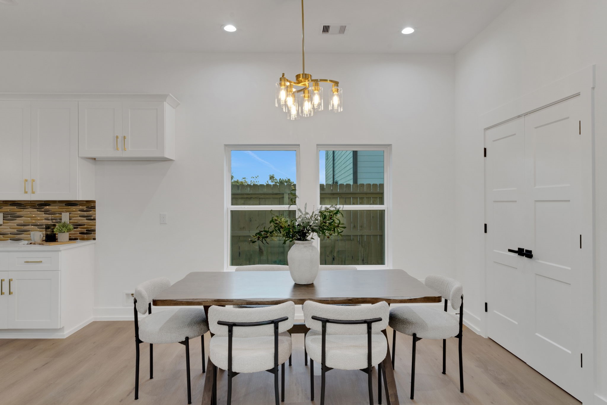 4202 Plaag Street Houston, TX 77016 - Photo 9 of 38