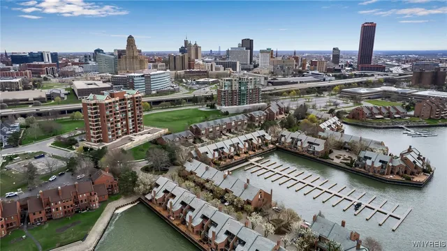 $975,000 | 37 Ojibwa Circle, Buffalo, NY 14202