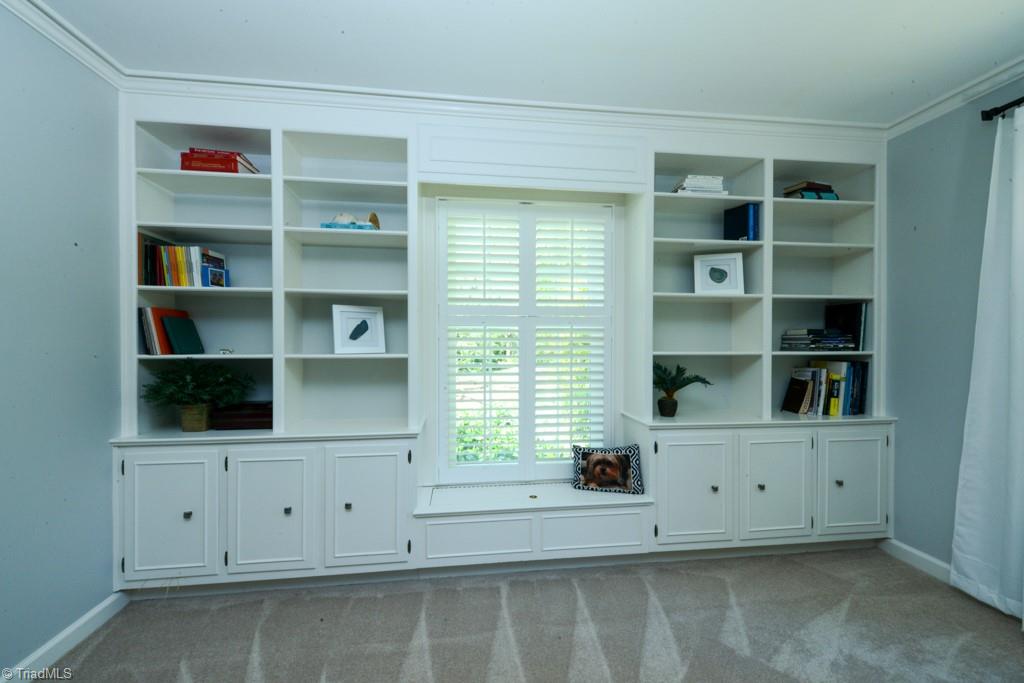 1410 Heathcliff Road High Point, NC 27262 - Photo 37 of 50 Built ins in the primary