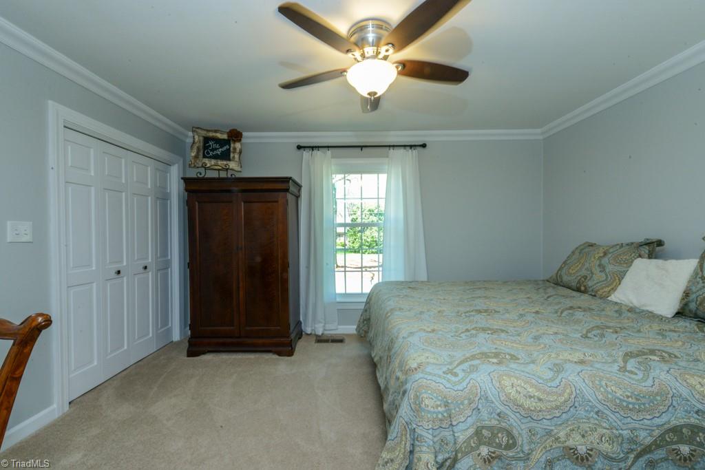 1410 Heathcliff Road High Point, NC 27262 - Photo 41 of 50 Second downstairs bedroom