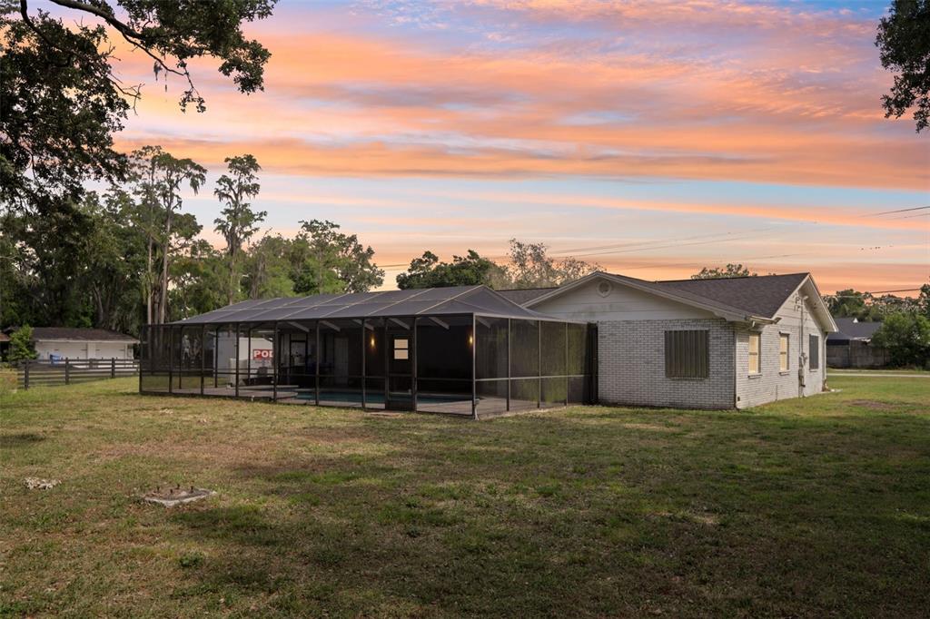 1226 Debuel Road Lutz, FL 33549 - Photo 30 of 39 Gallery Image 30