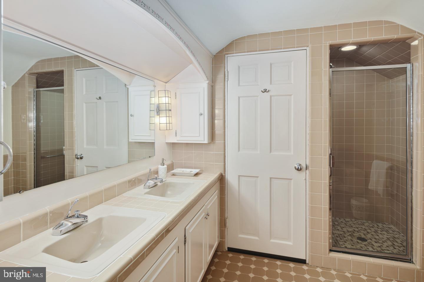 1472 Gunpowder Road Rydal, PA 19046 - Photo 44 of 53 5th Bedroom Ensuite Bath