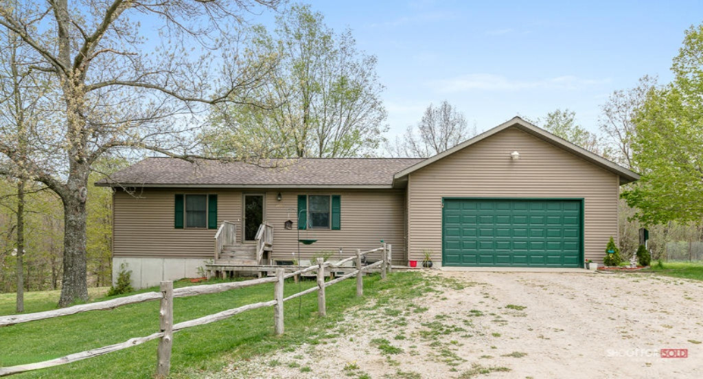 4190 East Baker Road Hesperia, MI 49421 - Photo 1 of 27 4190 E. Baker026 LoRes