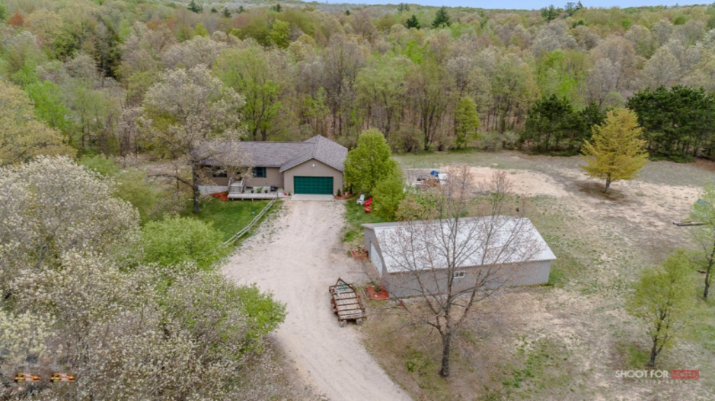 4190 East Baker Road Hesperia, MI 49421 - Photo 18 of 27 4190 E. Baker001 LoRes