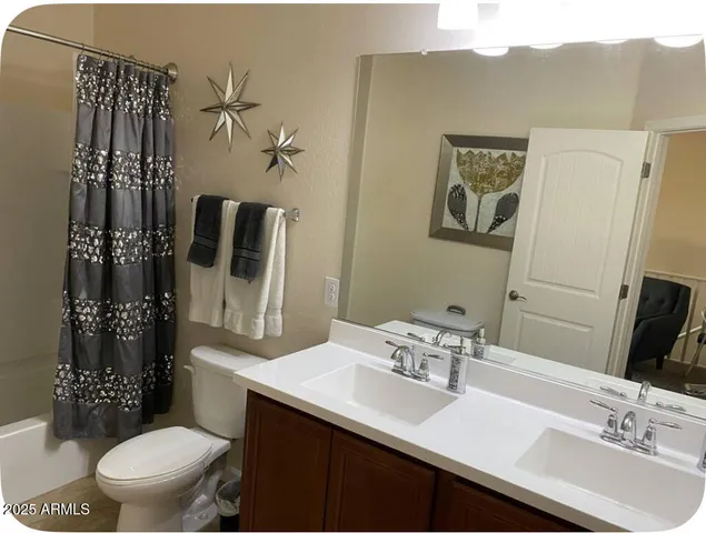 $2,300 | 1367 South Country Club Drive, Unit 1035, Mesa, AZ 85210