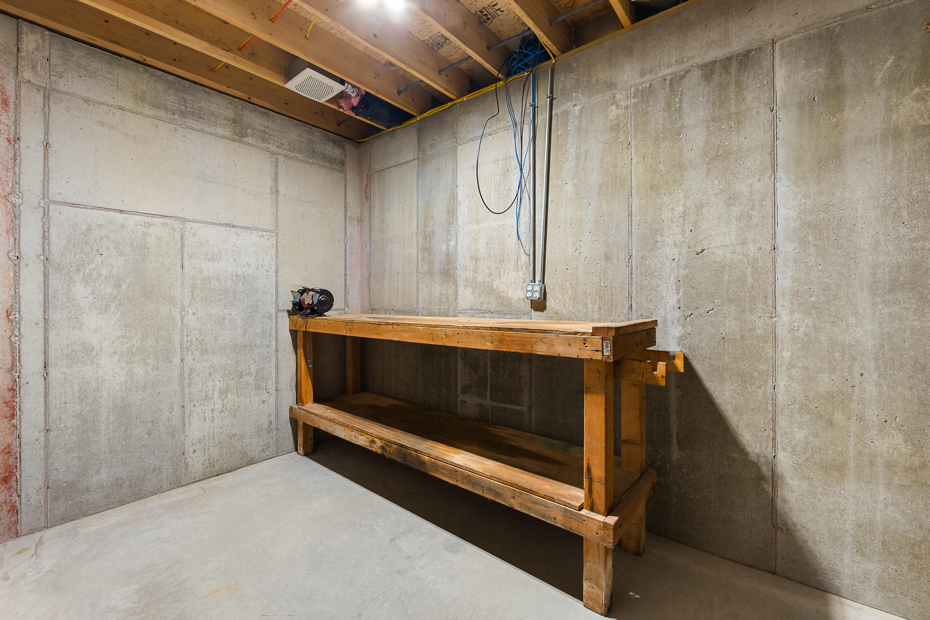 W3335 Bauer Road Leroy, WI 53050 - Photo 30 of 45 Work Room