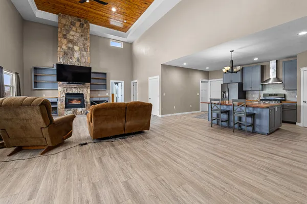 $700,000 | W3335 Bauer Road, Leroy, WI 53050