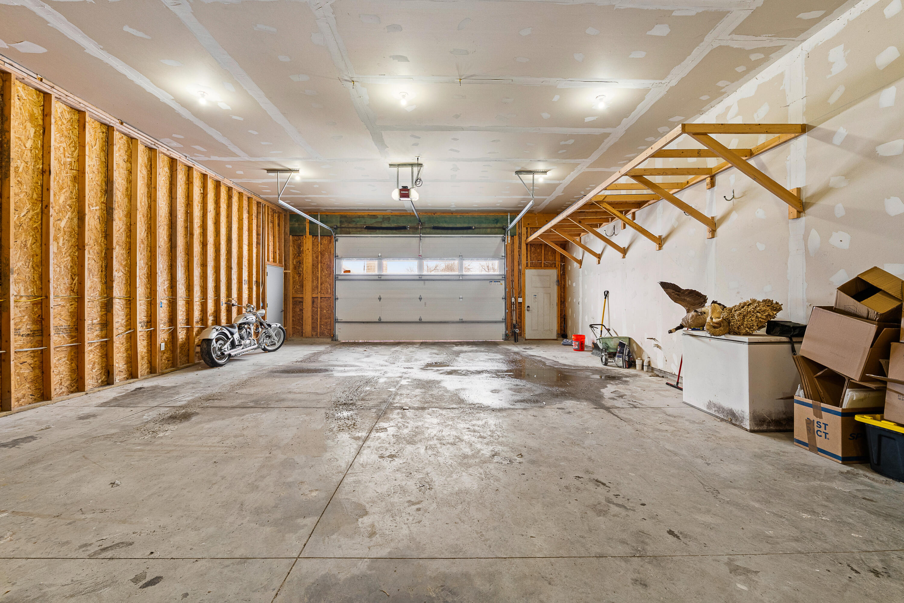 W3335 Bauer Road Leroy, WI 53050 - Photo 33 of 45 Garage/shop