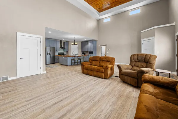 $700,000 | W3335 Bauer Road, Leroy, WI 53050