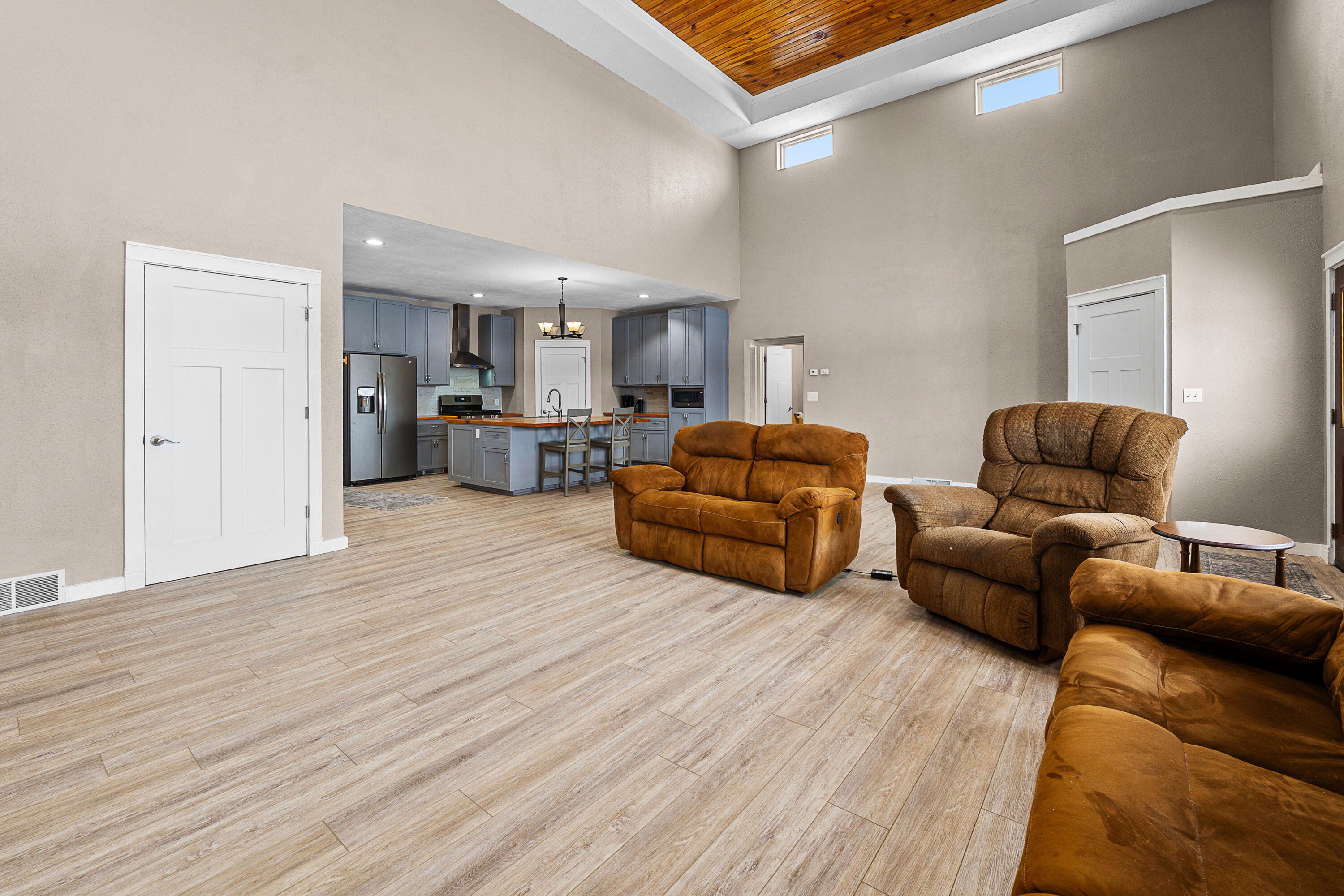 W3335 Bauer Road Leroy, WI 53050 - Photo 6 of 45 Living Room