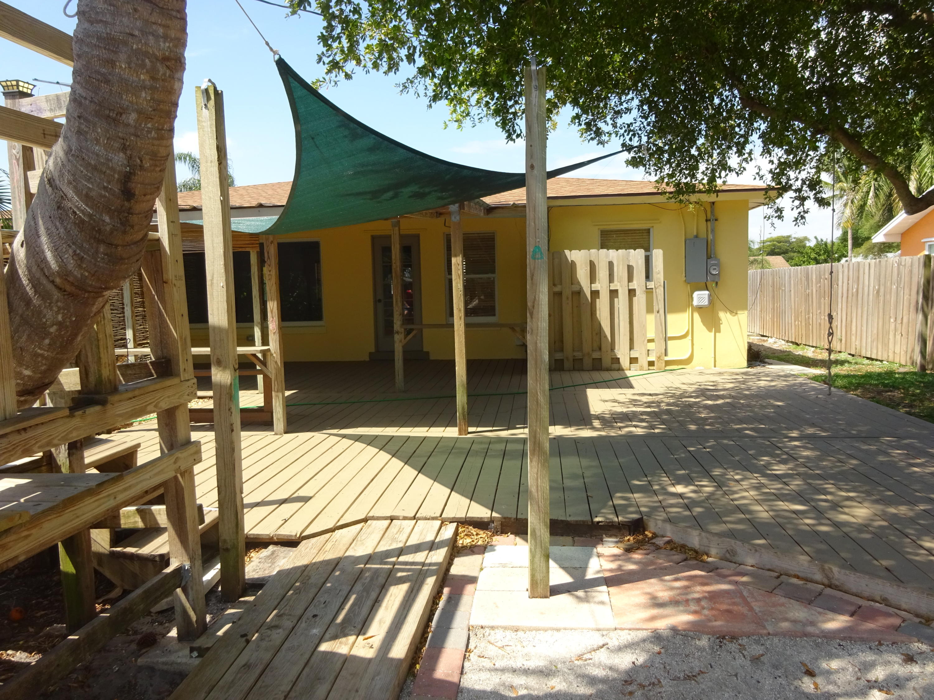 4200 Foss Road Lake Worth, FL 33461 - Photo 21 of 23 DSC04157