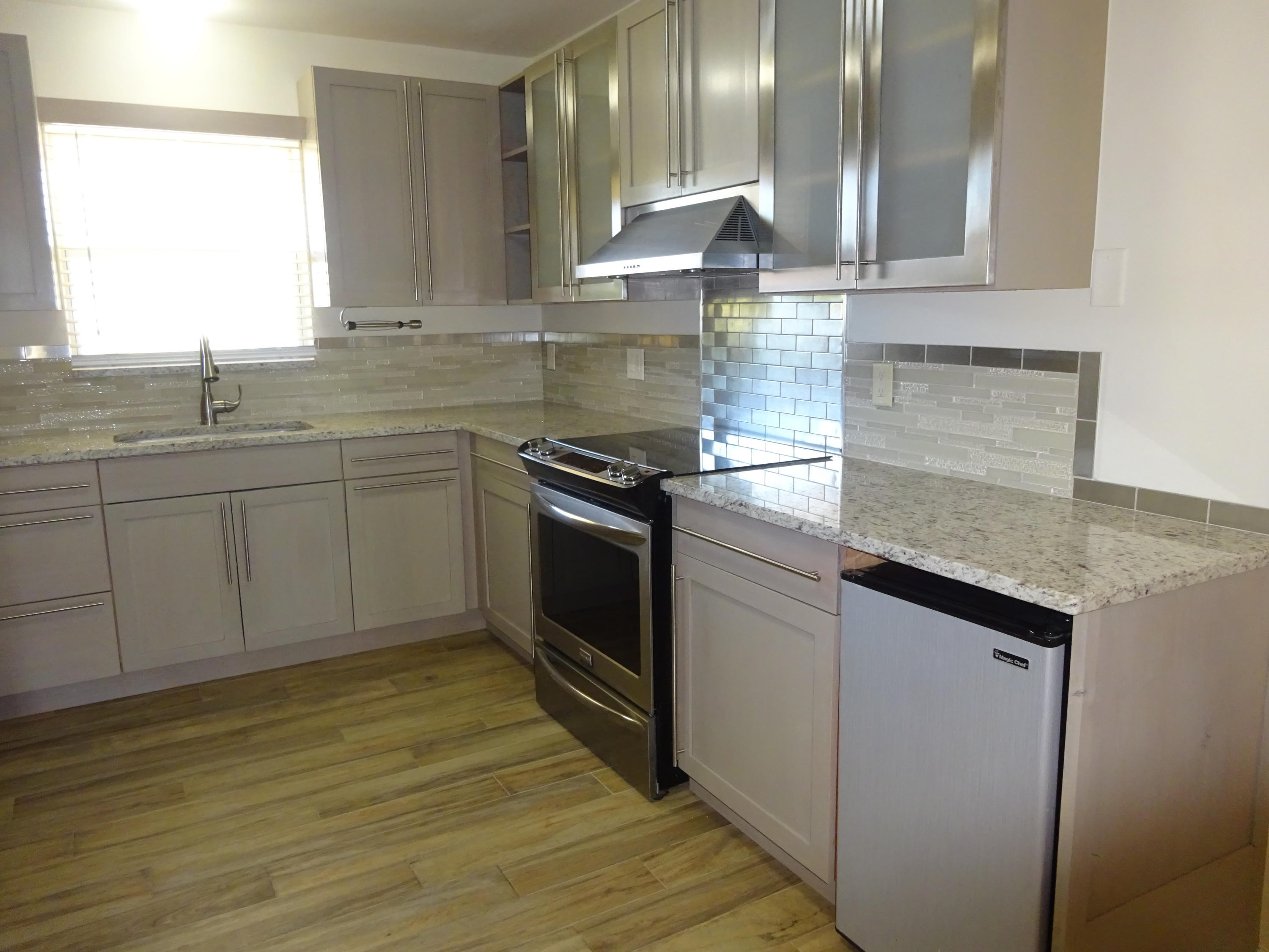 4200 Foss Road Lake Worth, FL 33461 - Photo 4 of 23 DSC04129