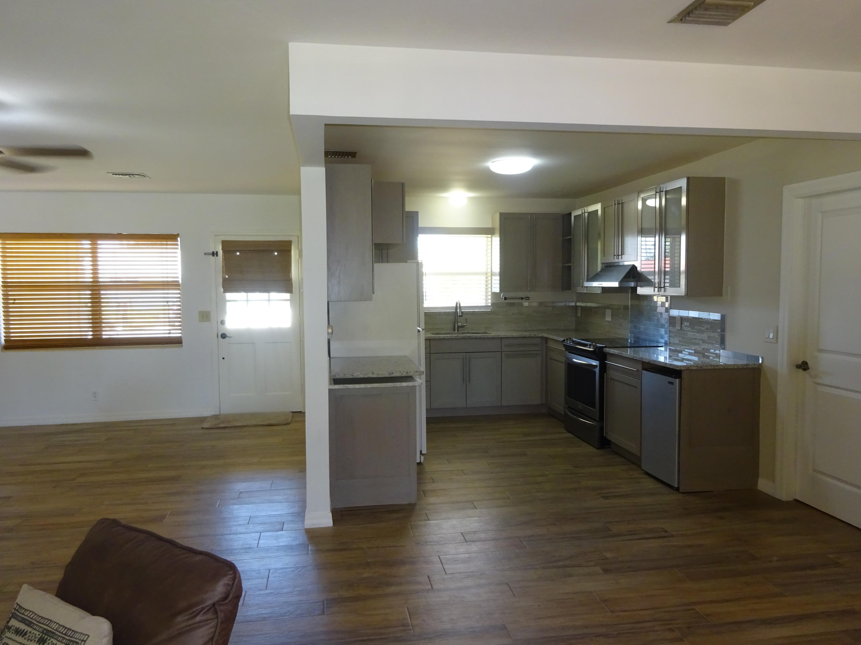 4200 Foss Road Lake Worth, FL 33461 - Photo 5 of 23 DSC04127